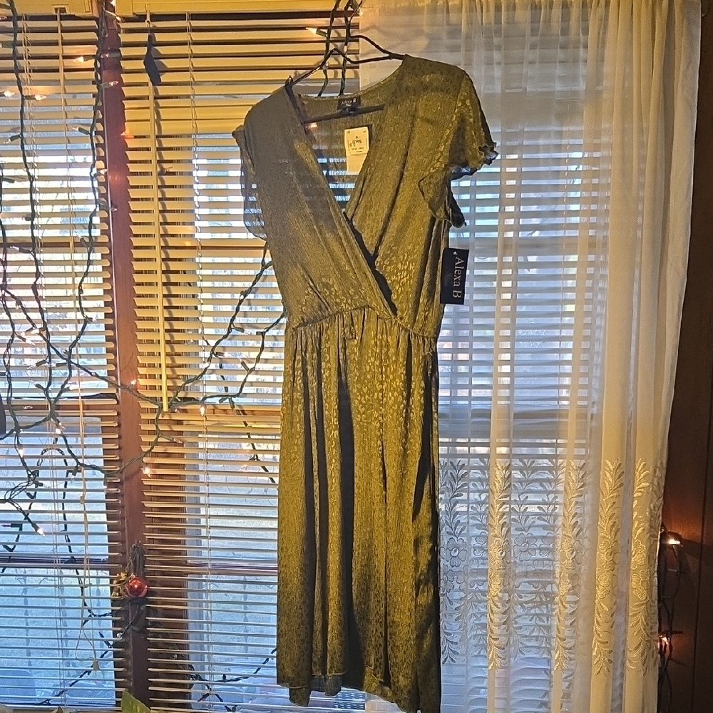 Chic Olive Midi Wrap Dress